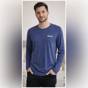 Men’s Bench Navy Long Sleeve Top. Size M.